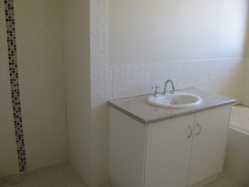 L97 Vicky Avenue, Crows Nest QLD 4355