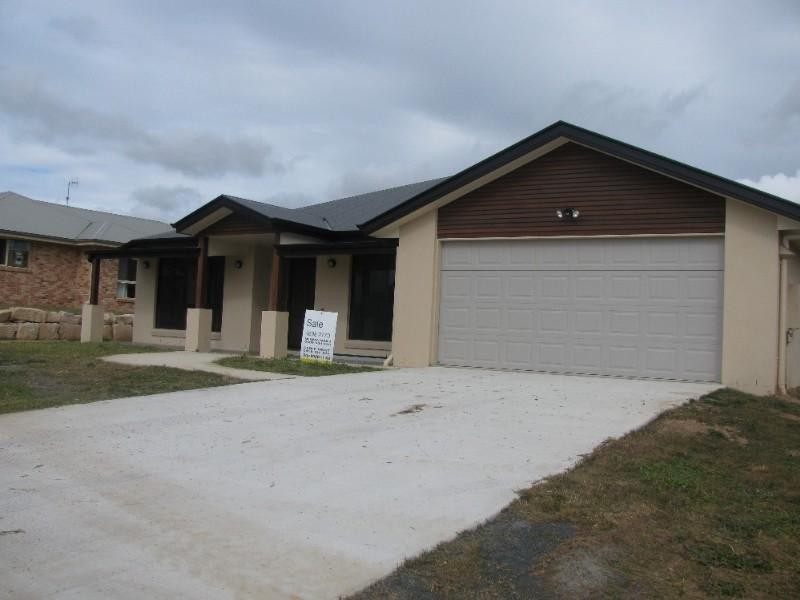 L97 Vicky Avenue, Crows Nest QLD 4355