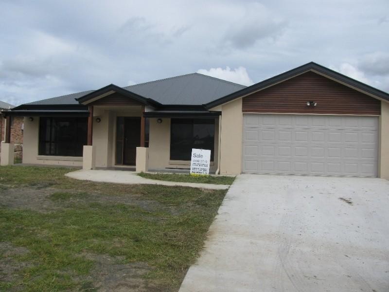 L97 Vicky Avenue, Crows Nest QLD 4355