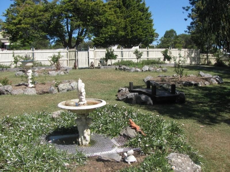 6 Albert Street, Crows Nest QLD 4355