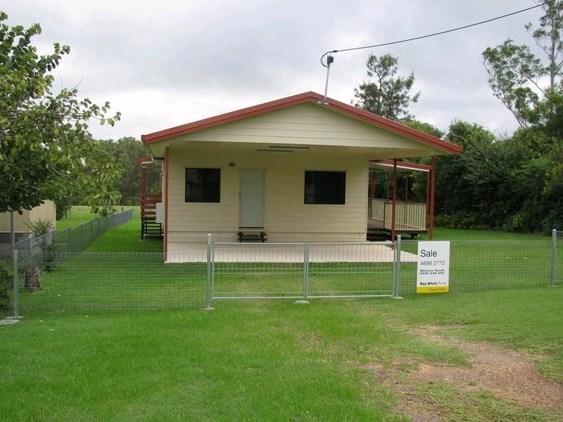 26 Albert Street, Crows Nest QLD 4355