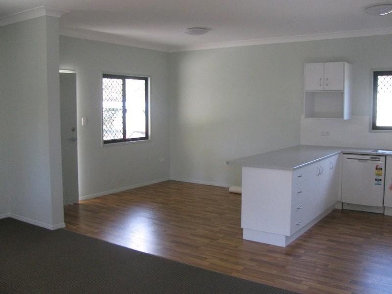 26 Albert Street, Crows Nest QLD 4355