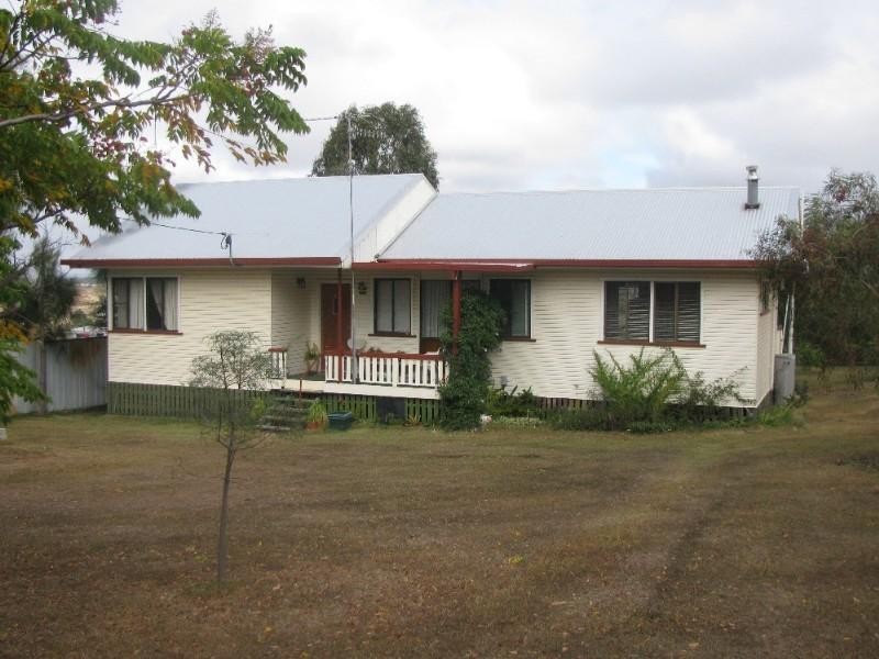 41 Kings Street, Goombungee QLD 4354