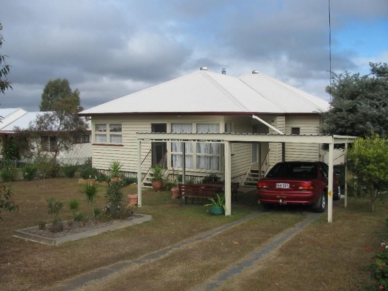 39 King Street, Goombungee QLD 4354