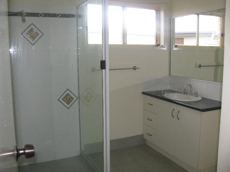 2 Matthew Court, Crows Nest QLD 4355