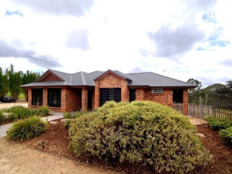 59 Old Esk Road, Hampton QLD 4352