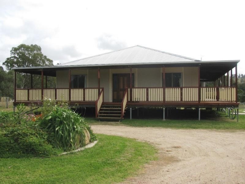 10 Hayden Street, Crows Nest QLD 4355