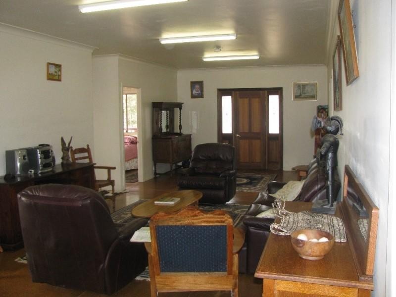 10 Hayden Street, Crows Nest QLD 4355