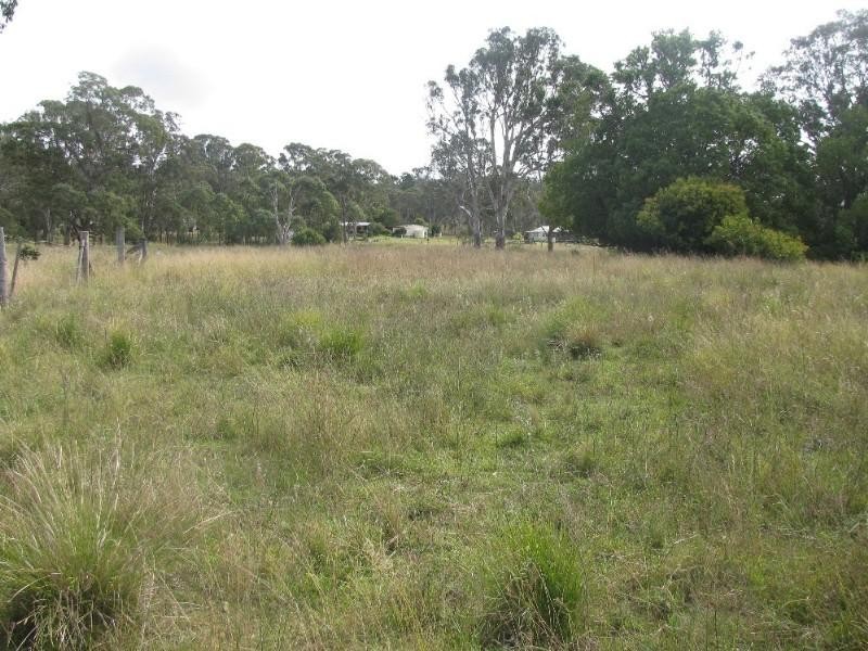 10 Hayden Street, Crows Nest QLD 4355