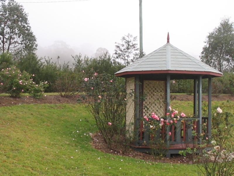 59 Old Esk Road, Hampton QLD 4352