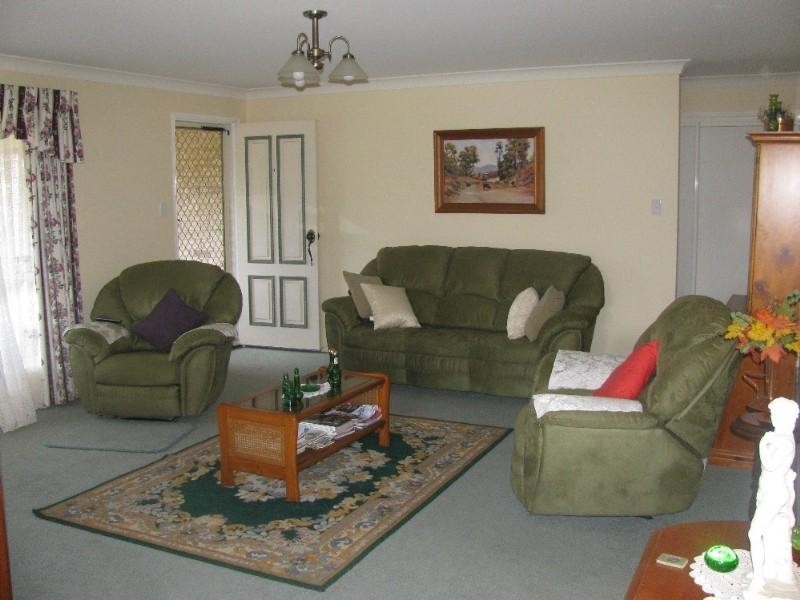 10 Church Street, Crows Nest QLD 4355