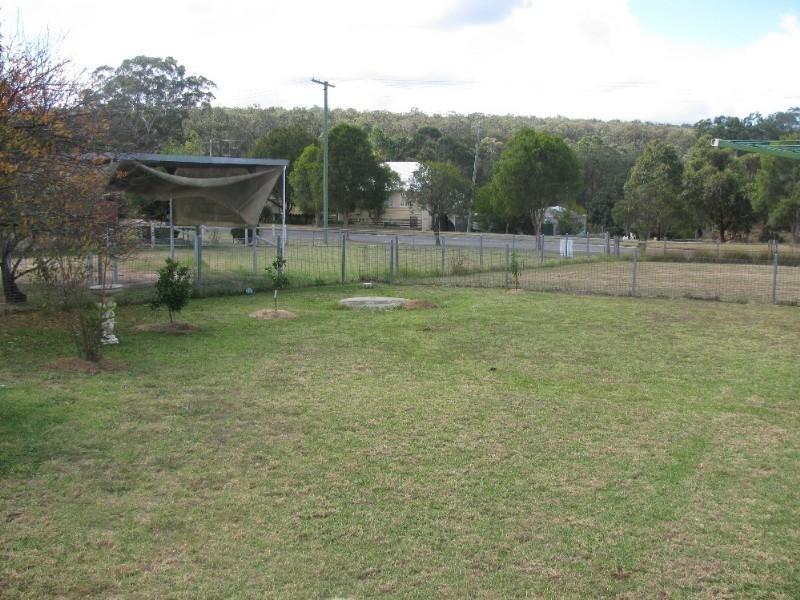 10 Church Street, Crows Nest QLD 4355