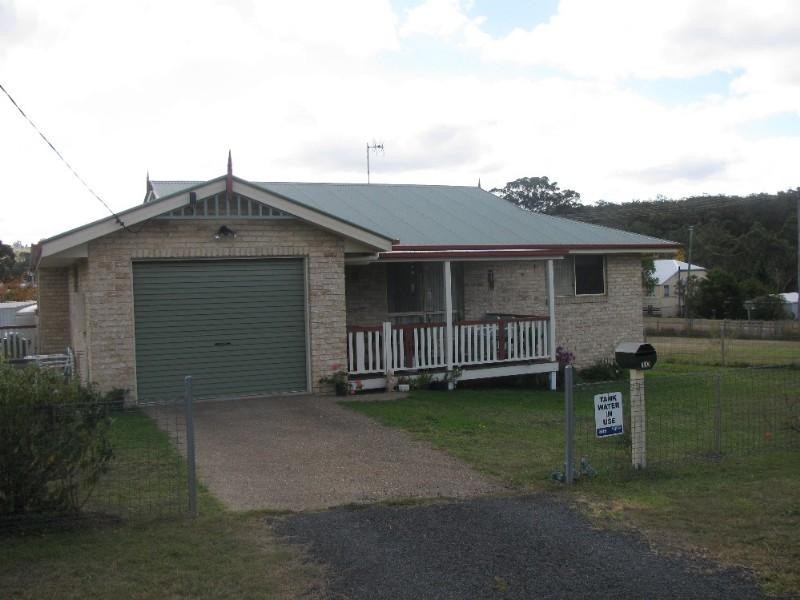 10 Church Street, Crows Nest QLD 4355