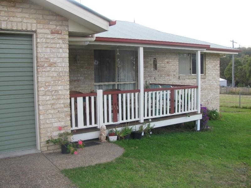 10 Church Street, Crows Nest QLD 4355