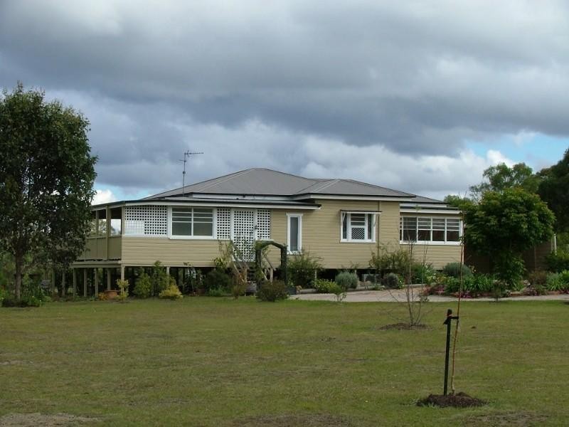 9 Woodlea Court, Crows Nest QLD 4355