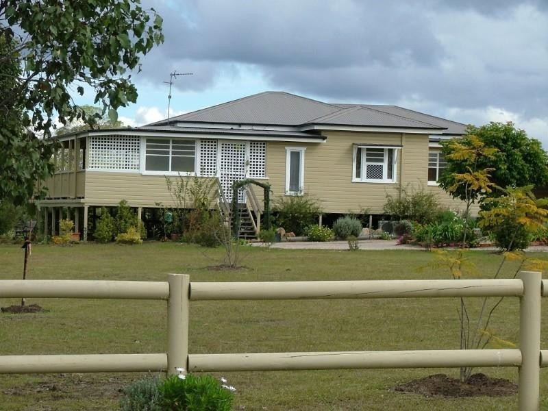 9 Woodlea Court, Crows Nest QLD 4355