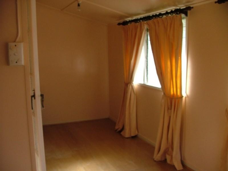 18 John Street, Crows Nest QLD 4355