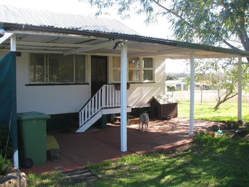 14 Daher Street, Goombungee QLD 4354