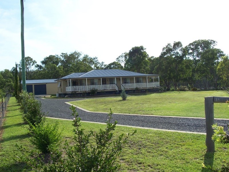 2 Devoncourt Road, Crows Nest QLD 4355