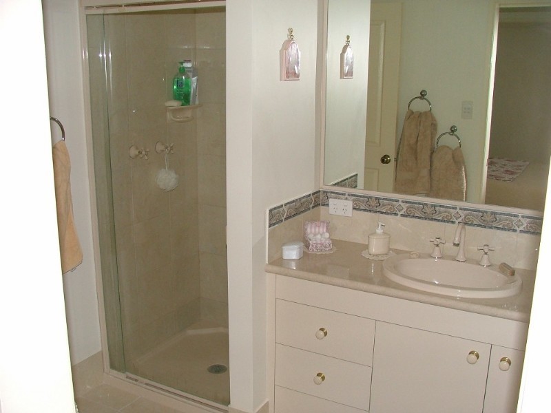 2 Devoncourt Road, Crows Nest QLD 4355