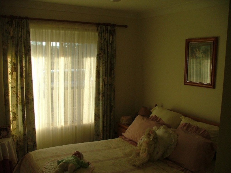 2 Devoncourt Road, Crows Nest QLD 4355