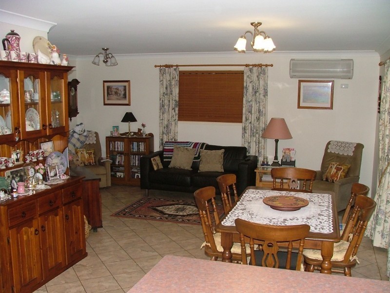 2 Devoncourt Road, Crows Nest QLD 4355