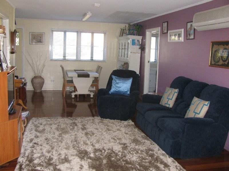 5a Church Street, Crows Nest QLD 4355