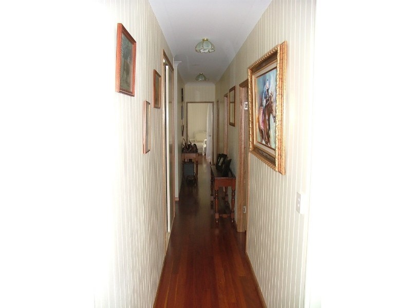 7313 New England Highway, Crows Nest QLD 4355