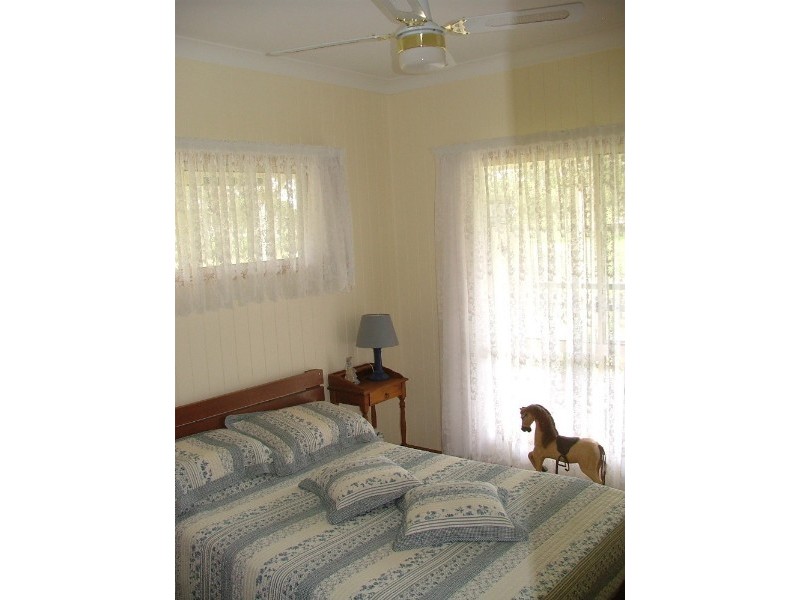 7313 New England Highway, Crows Nest QLD 4355