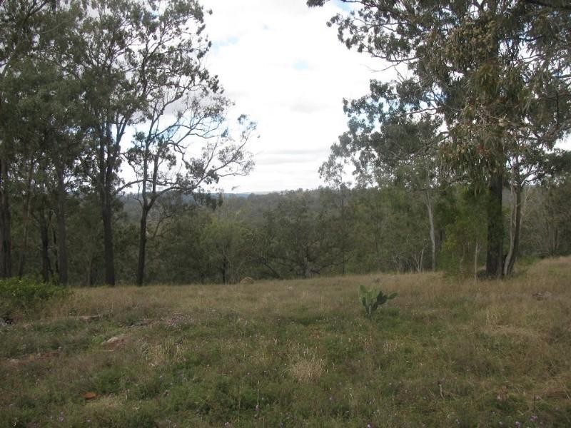 7 Nicholas Crescent, Cooyar QLD 4402