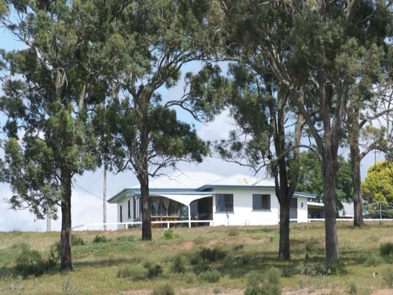 5758 New England Highway, Crows Nest QLD 4355