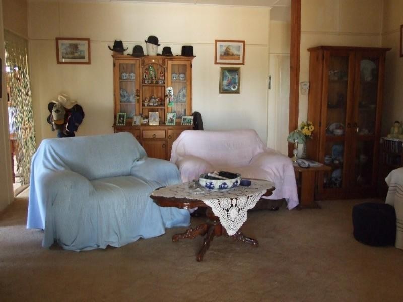 5758 New England Highway, Crows Nest QLD 4355