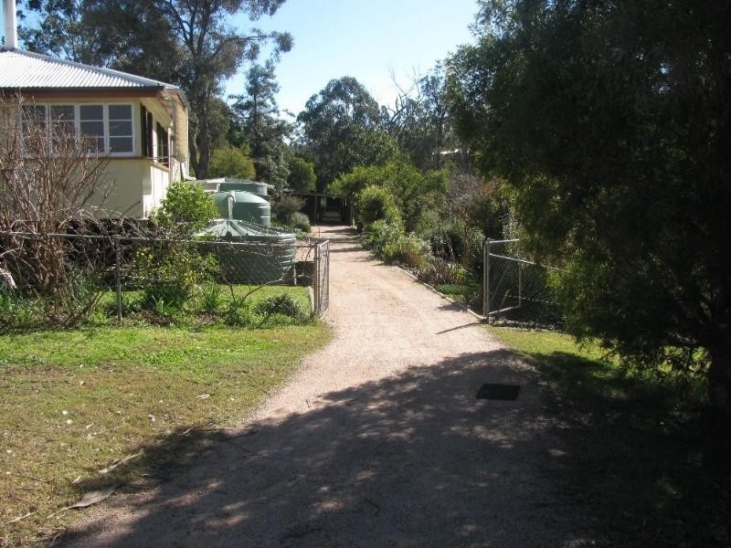 2 Blinco Street, Crows Nest QLD 4355