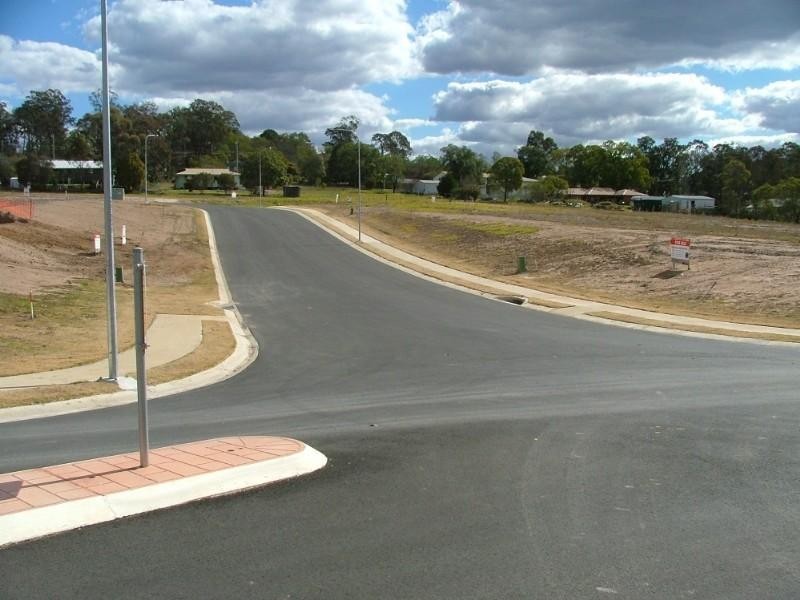 L52-90 HERITAGE PARK Estate, Crows Nest QLD 4355