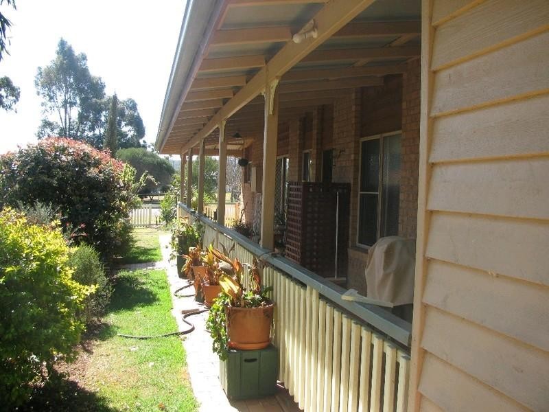 39 Charles Street, Crows Nest QLD 4355