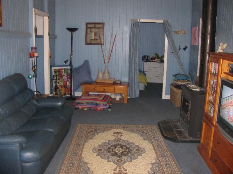 69 Albert Street, Crows Nest QLD 4355