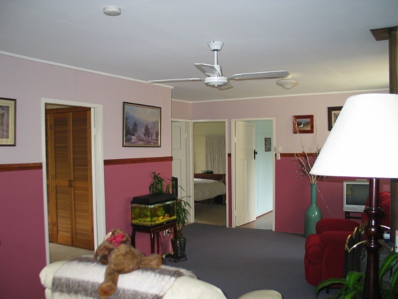 6 Dale Street, Crows Nest QLD 4355