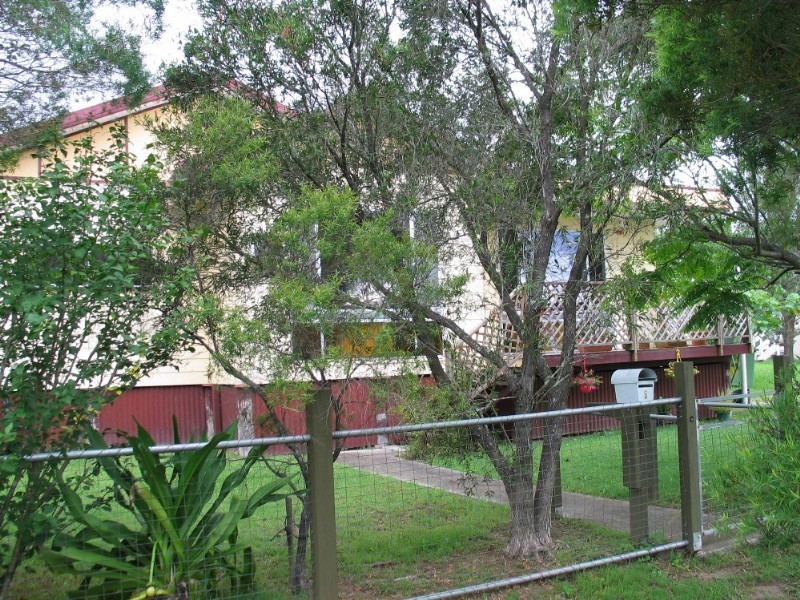 6 Dale Street, Crows Nest QLD 4355