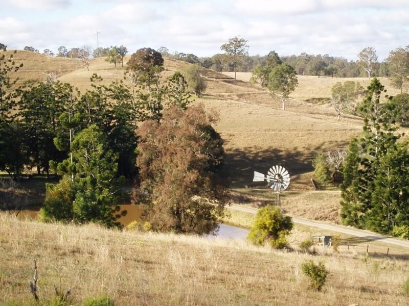 317 Marshall Road, Crows Nest QLD 4355