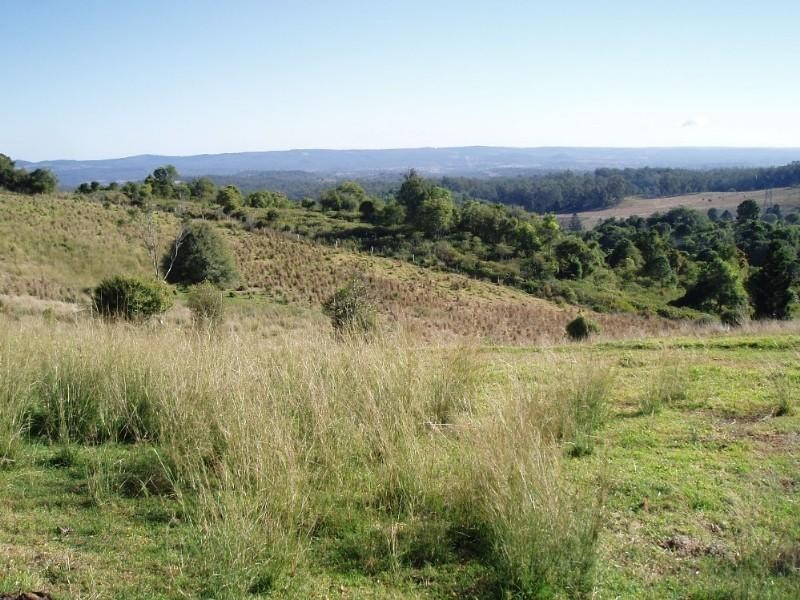 317 Marshall Road, Crows Nest QLD 4355