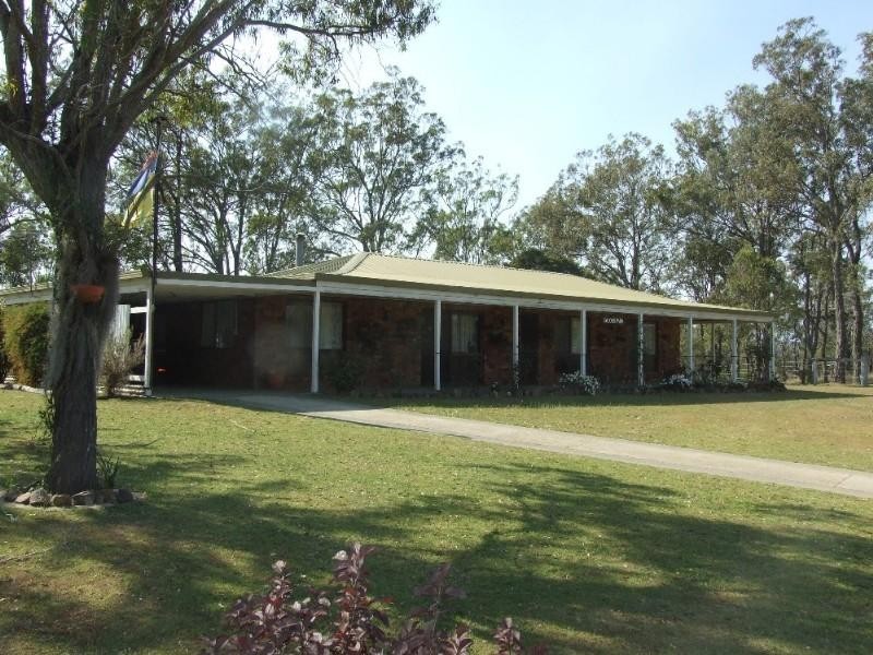 6891 New England Highway, Crows Nest QLD 4355