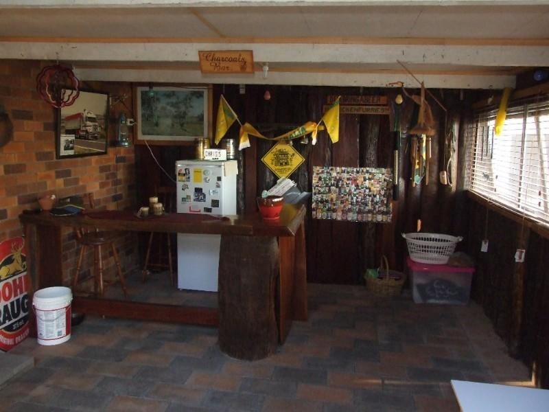 6891 New England Highway, Crows Nest QLD 4355