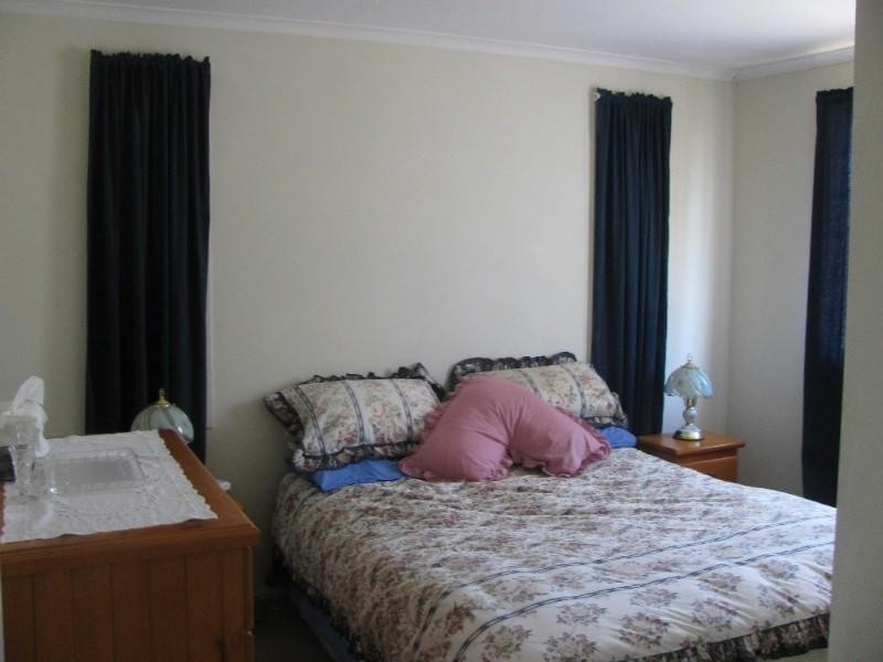 4 Dale Street, Crows Nest QLD 4355