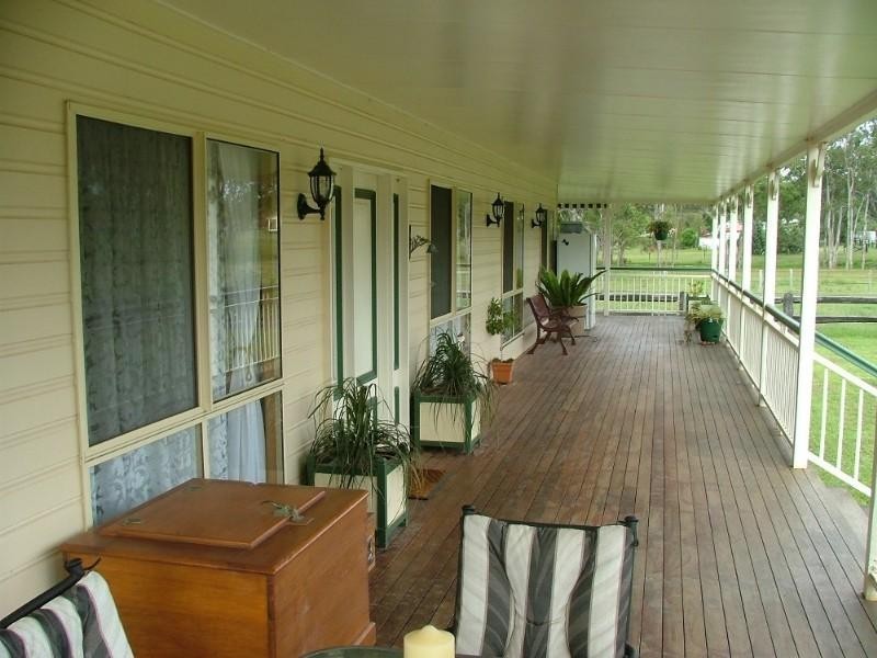 7313 New England Highway, Crows Nest QLD 4355