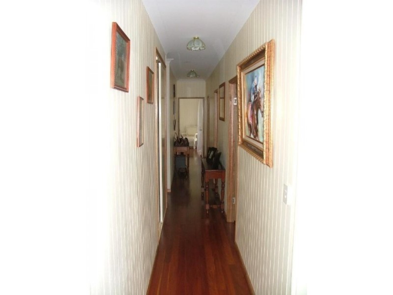 7313 New England Highway, Crows Nest QLD 4355