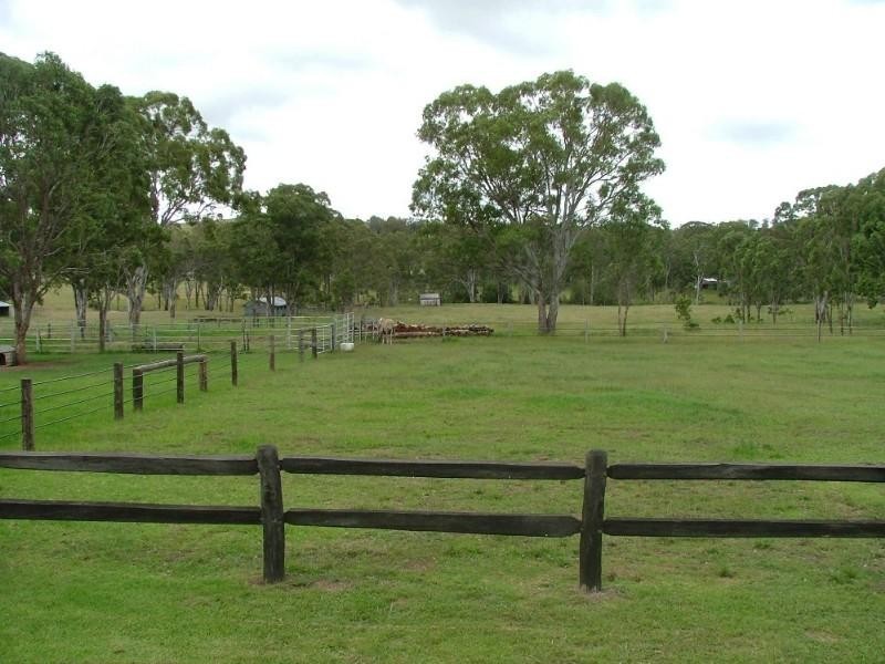 7313 New England Highway, Crows Nest QLD 4355