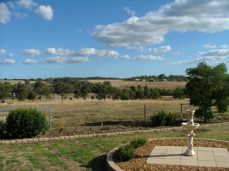 228 Valewood Road, Toowoomba QLD 4350