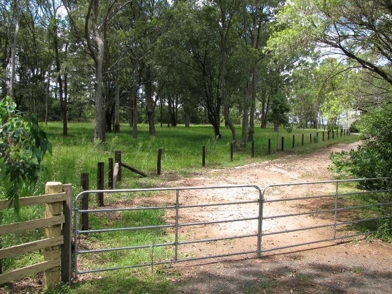 34 Pechey Forestry Road, Crows Nest QLD 4355