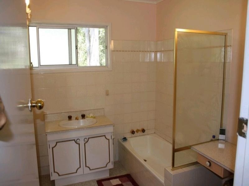 34 Pechey Forestry Road, Crows Nest QLD 4355