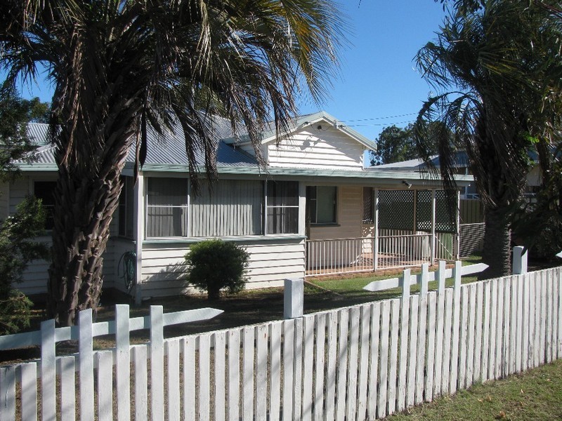 139 Mocatta Street, Goombungee QLD 4354